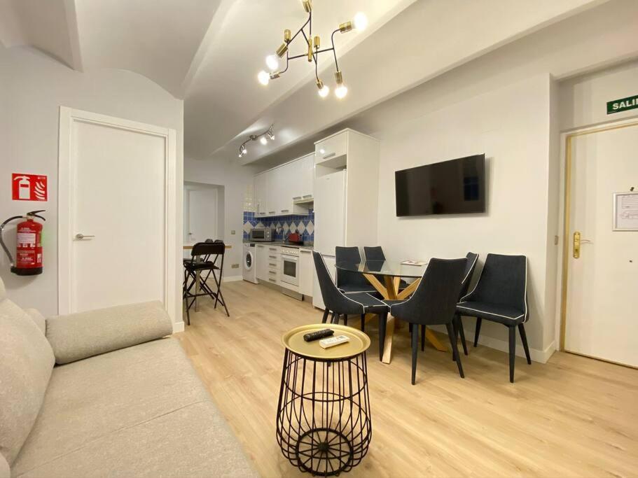 Plaza Santa Ana Ec Apartment Madrid Exterior photo
